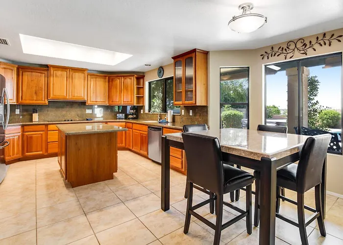 The Oasis On Braeburn Drive Holiday home Phoenix